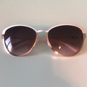 Jessica Simpson sunglasses